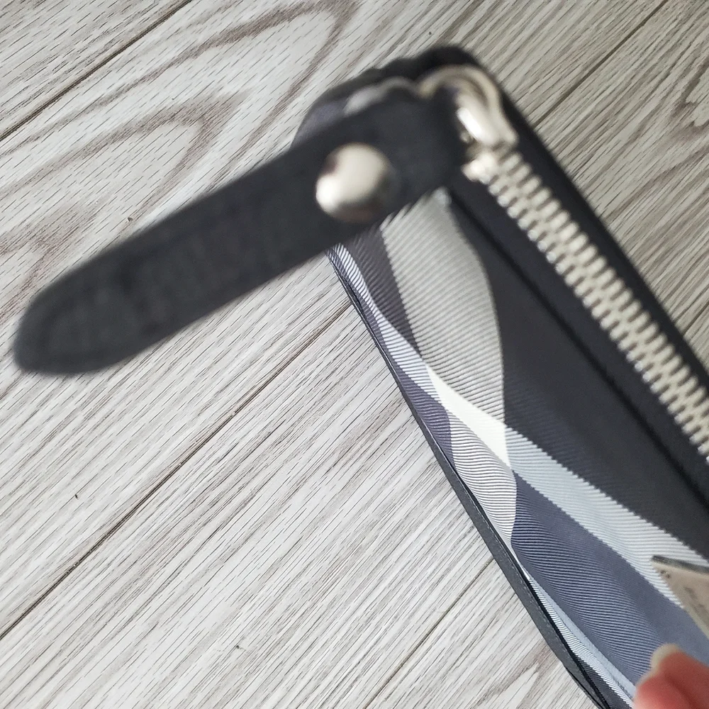 Pouch - Picture 6 of 8